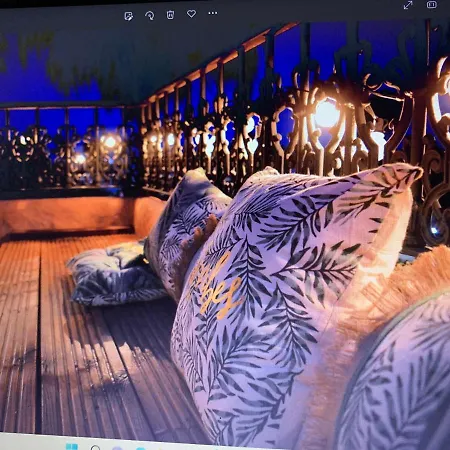 Con Jacuzzi Y Terraza Con Opcion A Piscina Privada דירה