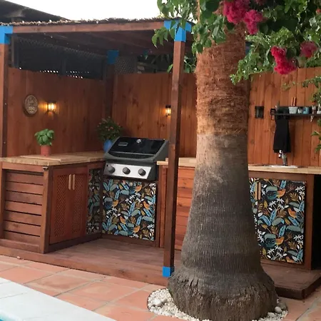 Con Jacuzzi Y Terraza Con Opcion A Piscina Privada *